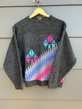 80’s Charcoal Geometric Patterned Knit Sweater in Teal & Magenta - XS